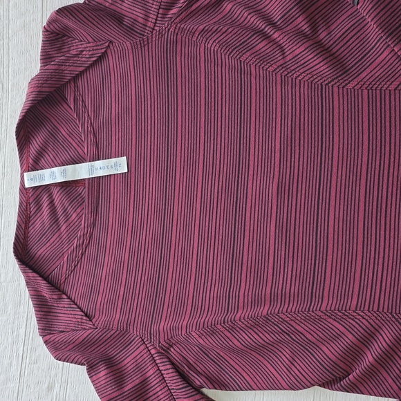 Lululemon Kanto Catch Me Long Sleeve Stripe Wine Berry Black Top| Women's Size 6 - Picture 3 of 12